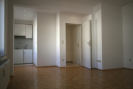 Beispiel Wohn-, Schlafzimmer mit Singleküche
