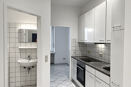 Eingangsbereich mit Küche und Bad