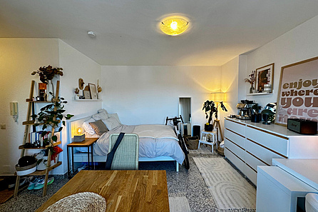 Wohn- und Schlafzimmer Seitensicht