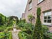 Seitenansicht Haus Garten