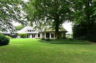 Elegante Villa in Beckum – Klassischer Charme trifft modernen Komfort