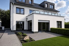 Erdgeschosswohnung mit Garten und Stellplatz