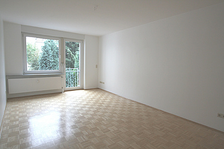 Wohnbeispiel mit Balkon zum Garten