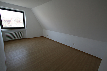 Kinderzimmer o. Schlafzimmer