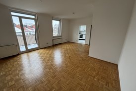 Jugendstil trifft City-Leben – charmantes Apartment mit Balkon