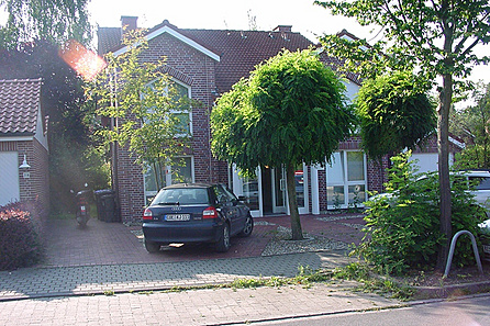 Parkplatz vor dem Haus