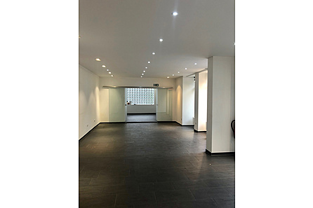 Ladenlokal m Nebenraum