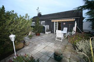 Schicke DG-Whg. mit gr. Dachterrasse im ZFH!