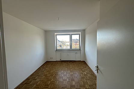 Schlafzimmer 2 Parkett